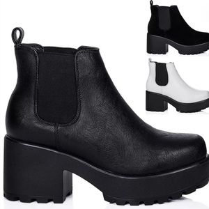 Block heel platform booties